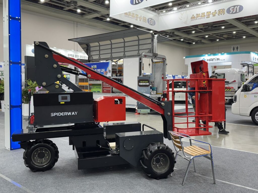 Electric Orchard Pickers: A Safer, Cleaner Way to Harvest Electric Orchard Pickers: A Safer, Cleaner Way to Harvest