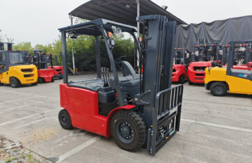 Can Electric Forklifts be Used in the Rain? A Complete Guide to Safe Operation