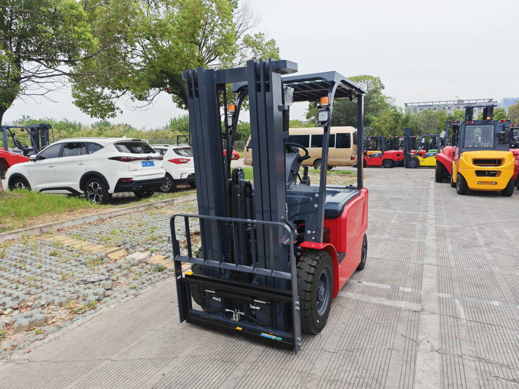 Main Configuration of the 2.5t New Electric Forklift